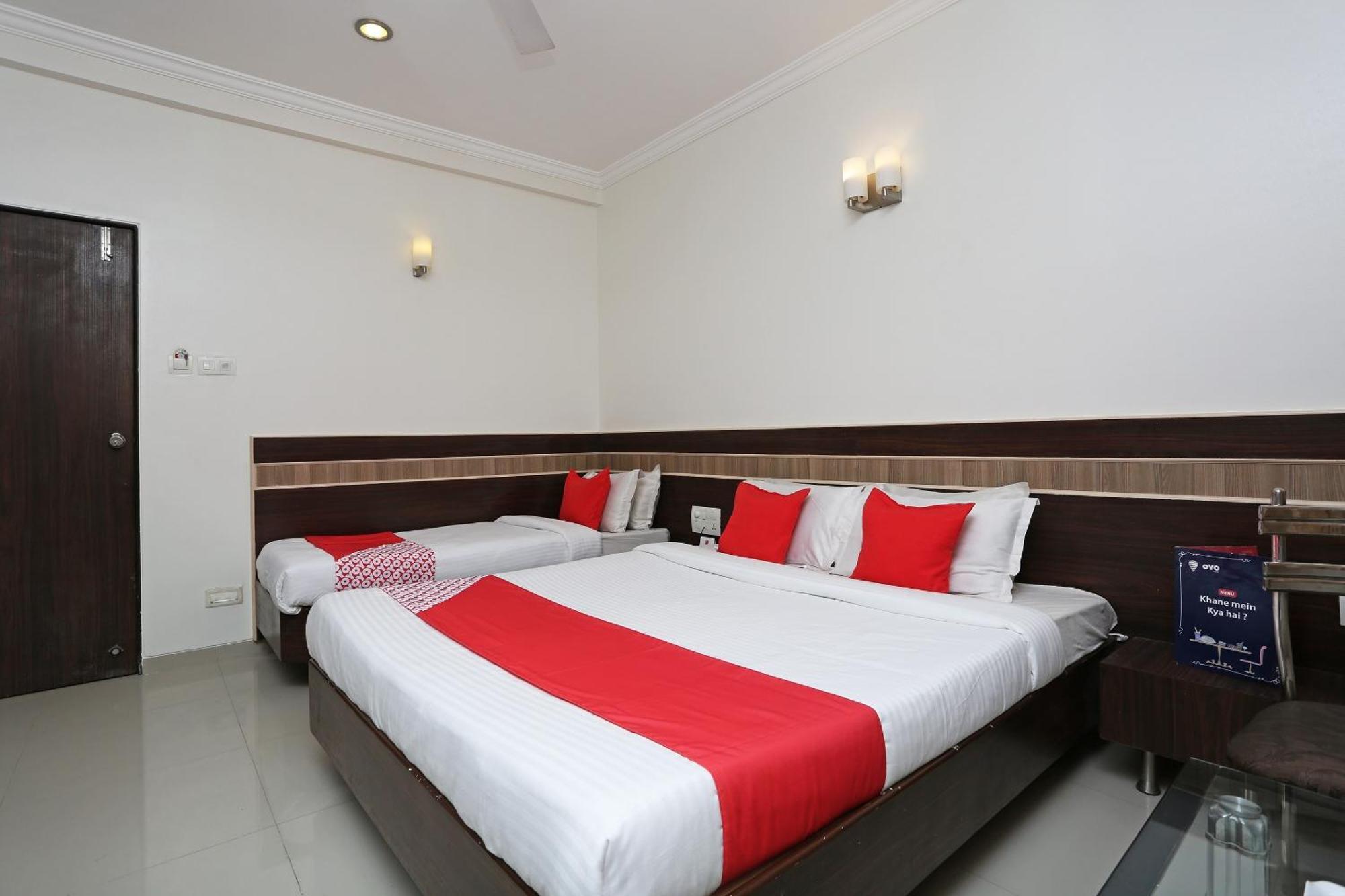 SPOT ON 10418 Hotel Sai Pancham Shirdi Exterior foto